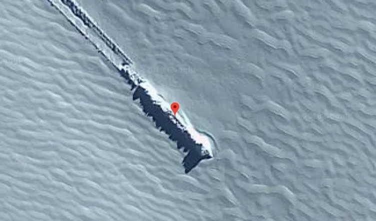 Google Haritalar’da adaya düşmüş UFO olduğu tespit edildi!