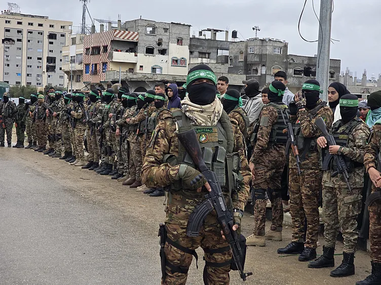 Esir takasında yedinci tur! Rehineler serbest bırakılıyor: Netanyahu geri adım attı