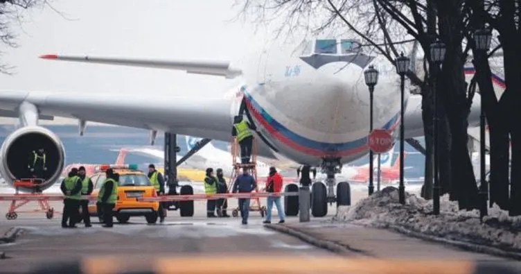 Diplomatları taşıyan uçaklar Moskova’da