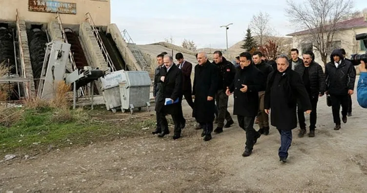 Vali Zorluoğlu, arıtma tesisinde incelemelerde bulundu
