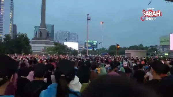 Tayland’da protestocular Bangkok sokaklarını ele geçirdi | Video