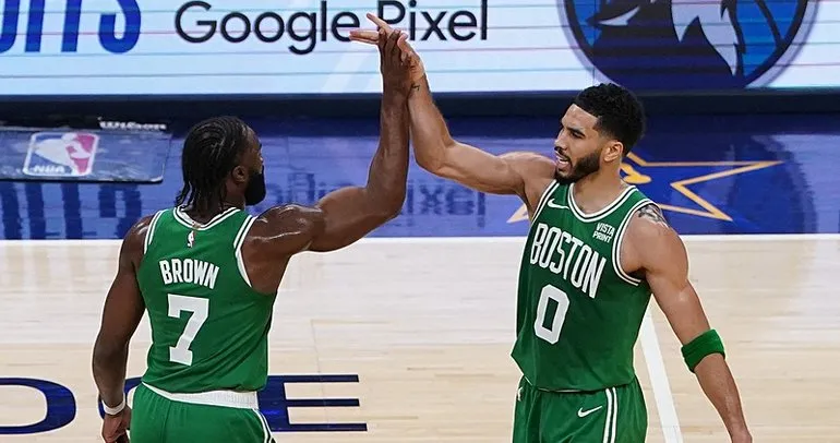 NBA’de ilk finalist Boston Celtics