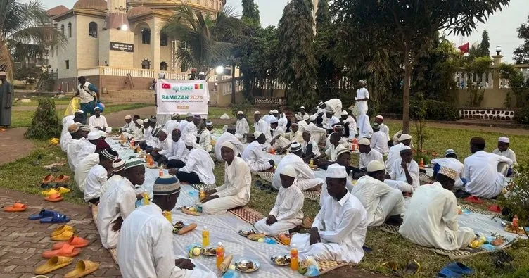 İDDEF,  Ramazan’da 32 ülkede 310 bölgede iftar sofraları kuruyor