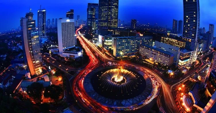 Endonezya başkentinin yerini değiştirmeye hazırlanıyor