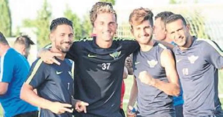 Akigo’nun parolası zafer