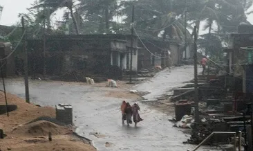 Hindistan’da Phethai kasırgası can kaybına yol açtı