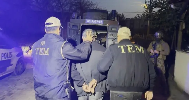 PKK/KCK’ya operasyon: 32 şüpheli yakalandı PKK/KCK’ya operasyon: 32 şüpheli yakalandı