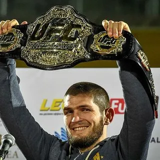 Floyd Mayweather, Khabib Nurmagomedov'un teklifini kabul etti