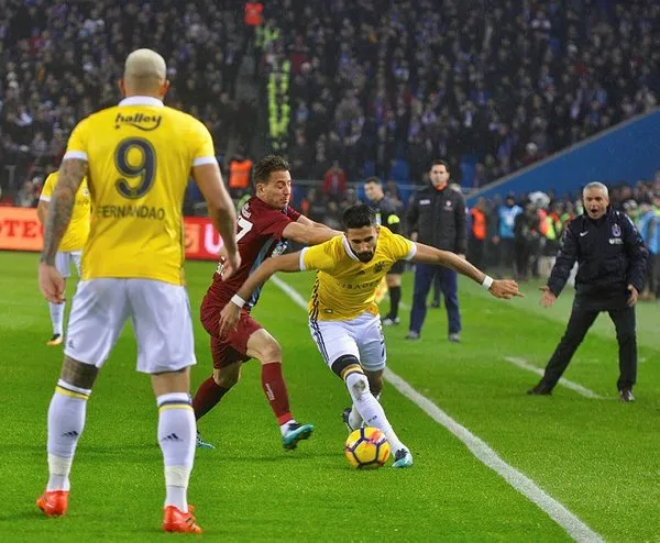 Trabzonspor-Fenerbahçe maçından kareler