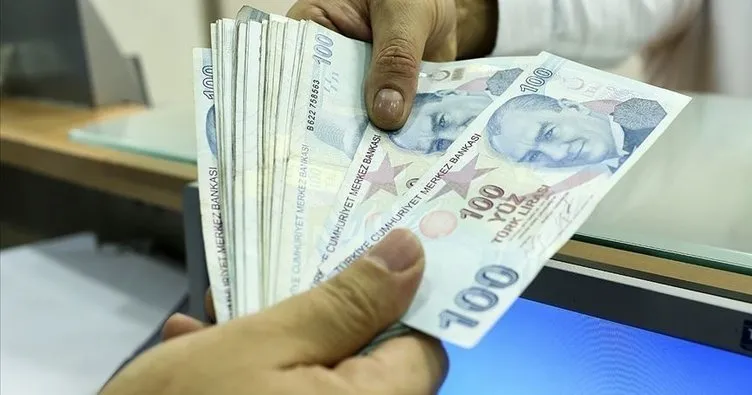 EMEKLİ BAYRAM İKRAMİYESİ ÖDEMELERİ bekleniyor! SSK, Bağkur 4 bin TL zamlı emekli bayram ikramiyesi ne zaman yatacak?