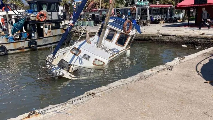 Bodrum’da tekneleri fırtına vurdu
