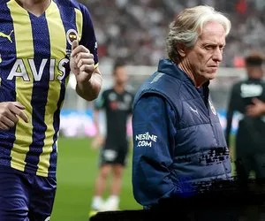 Son dakika Fenerbahçe transfer haberi: Fenerbahçe'de dev ayrılık! Jorge Jesus 2 ismin üstünü çizdi...