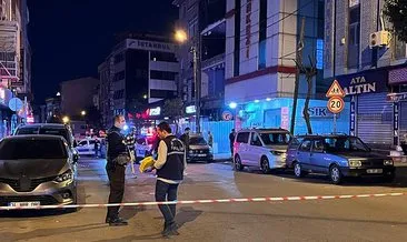Bağcılar’da otomobile silahlı saldırı: 2 yaralı! #istanbul