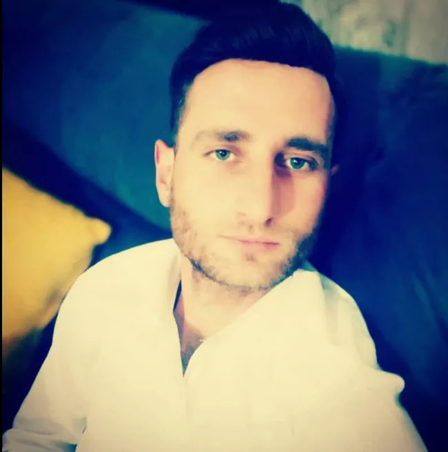 arife-ogretmen-ebediyete-ugurlandi-iste-son-mesaji-1621597572833.jpg Arife öğretmene veda! İşte son mesajı: Sorunlar; sakin, mutlu yaşamları alt üst etmez - 4