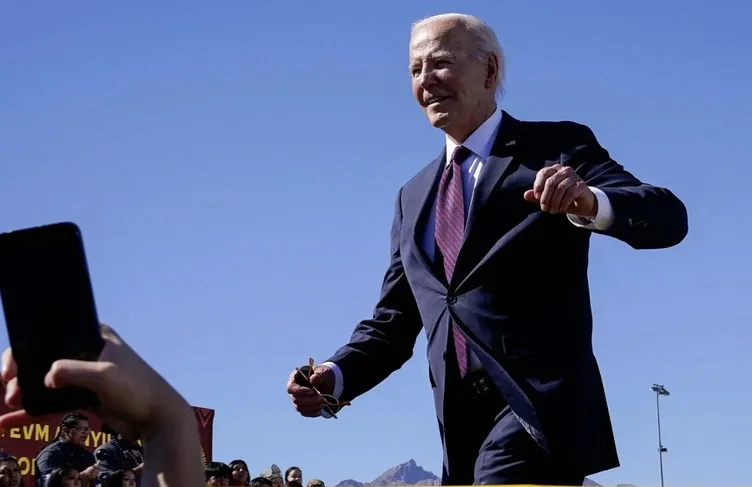 Biden’ın devri geçti: Eski başkanın hafızalara kazınan davranışları