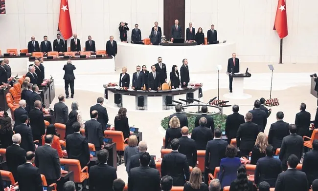 bedeli-ne-olursa-olsun-turkiye-gibi-onurlu-durun-1727816997483.jpeg