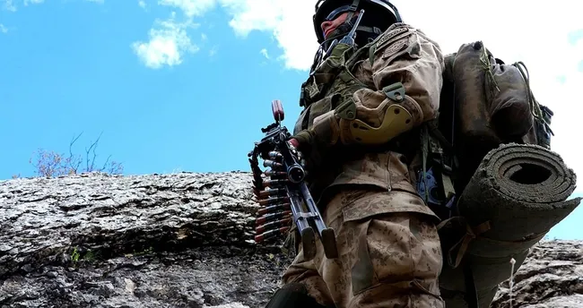 MSB duyurdu: Taciz ateşi açan 4 terörist etkisiz hale getirildi MSB duyurdu: Taciz ateşi açan 4 terörist etkisiz hale getirildi