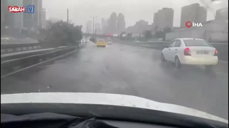 İstanbul'da şiddetli yağış ve fırtına