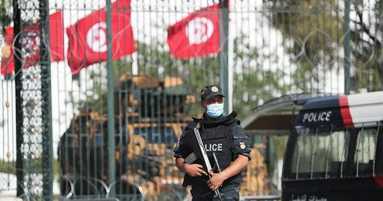 Tunus’ta iki milletvekili gözaltına alındı