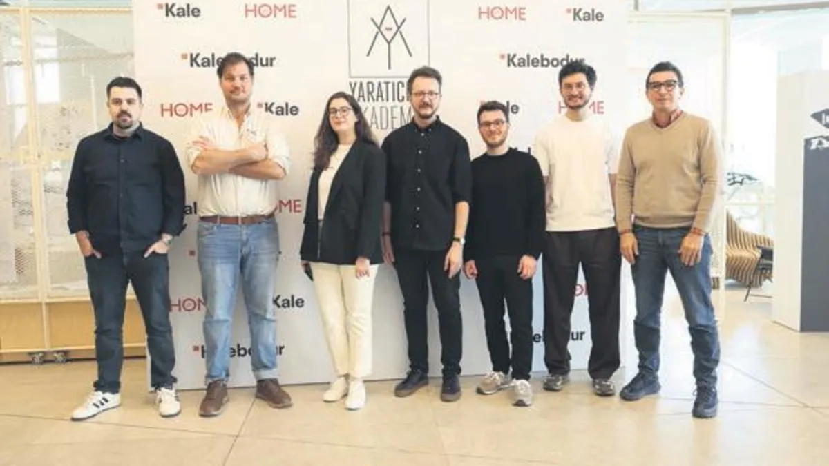 Genç tasarımcılar atölyede buluştu