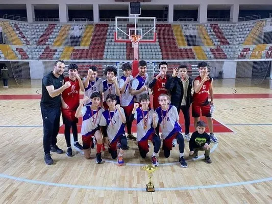 Potada şampiyon Sivas Gençlikspor
