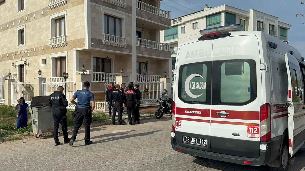 Emekli astsubay eşini öldürüp intihar etti