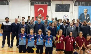 İstanbul liseler arası masa tenisi birincisi Medeniyet Okulları