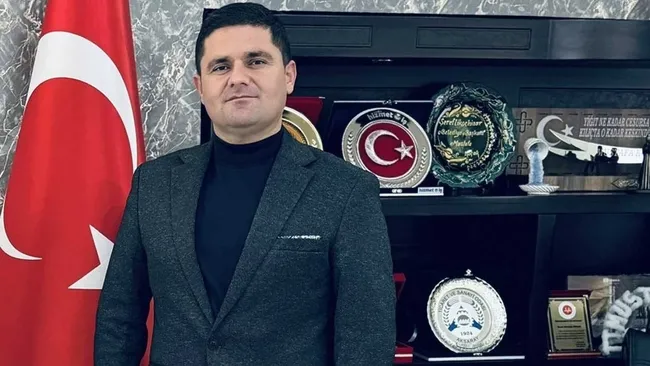 SON DAKİKA... CHP'de deprem! Mansur Yavaş'ın ardından 7 belediye başkanı daha istifa etti
