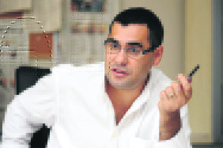 Enver Aysever’den şok iddia: Halk TV operasyon kanalıdır! İşe alımları Murat Ongun yapıyor...