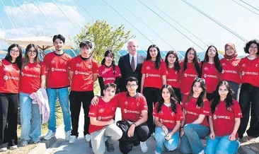 Türkiye Yüzyılı çocukları yan yana
