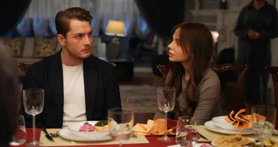 Aynı Yağmur Altında’nın o sahnesi provokasyoncuların hedefinde: Siz neyin karşısındasınız?