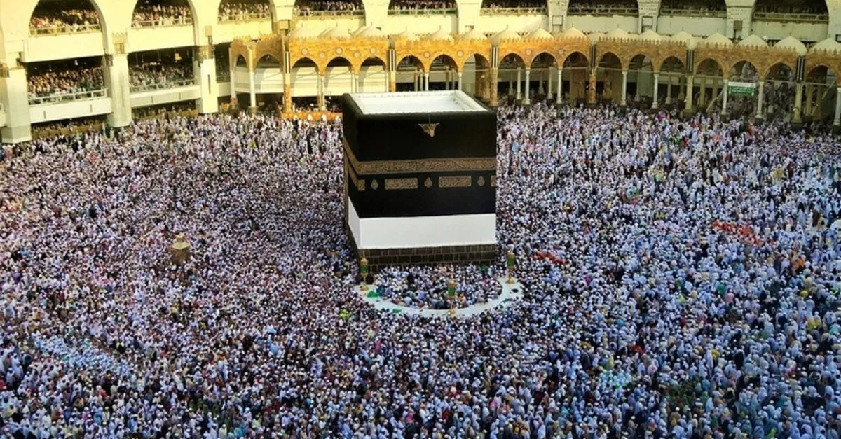 kabe gul suyu ve zemzemle yikandi son dakika haberler