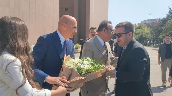 adalet-bakan-yardimcisi-can-tuncaydan-bakirkoy-adliyesine-ziyaret-1787130604191.jpg