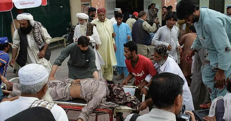 İki mitinge saldırı: 132 ölü