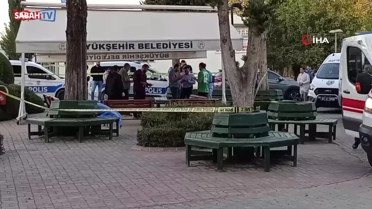 Adana'da mezarlıkta dehşet: 3 kadın öldürüldü!