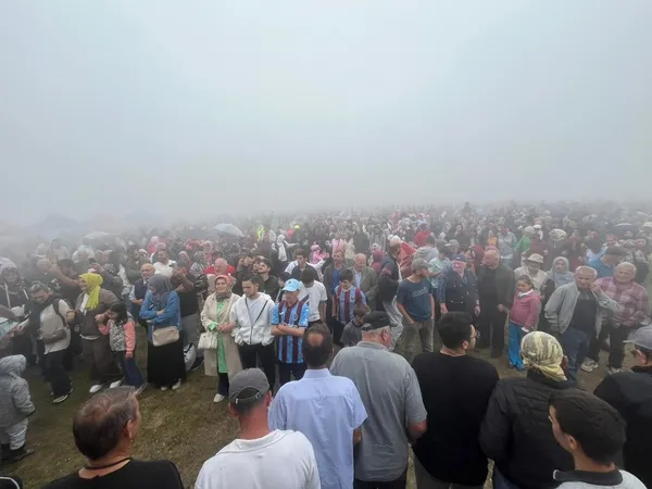 sultan-murat-yayla-senlikleri-yogun-katilim-ve-coskuyla-gerceklesti-1755695584592.jpg