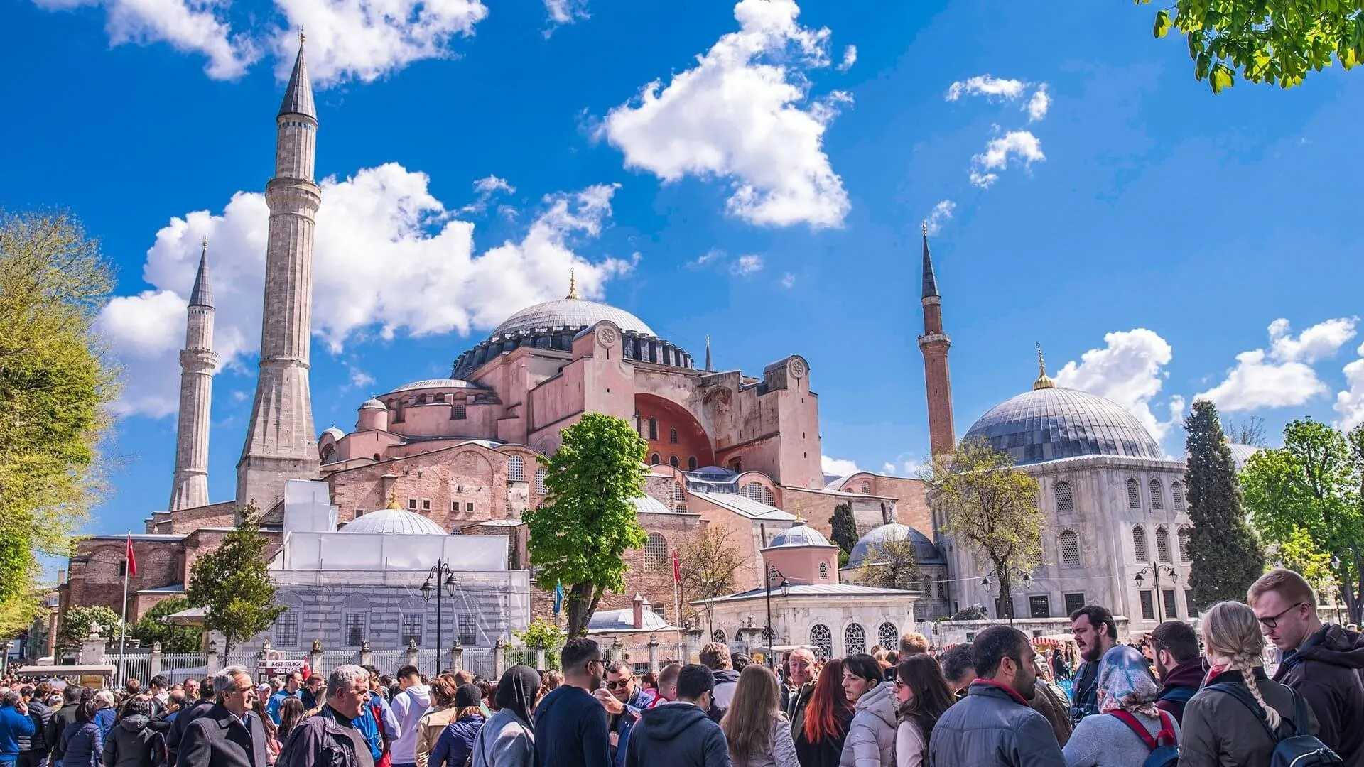 Стамбул италия. Ayasofya Стамбул. Hagia Sophia. Топкапы Стамбул.