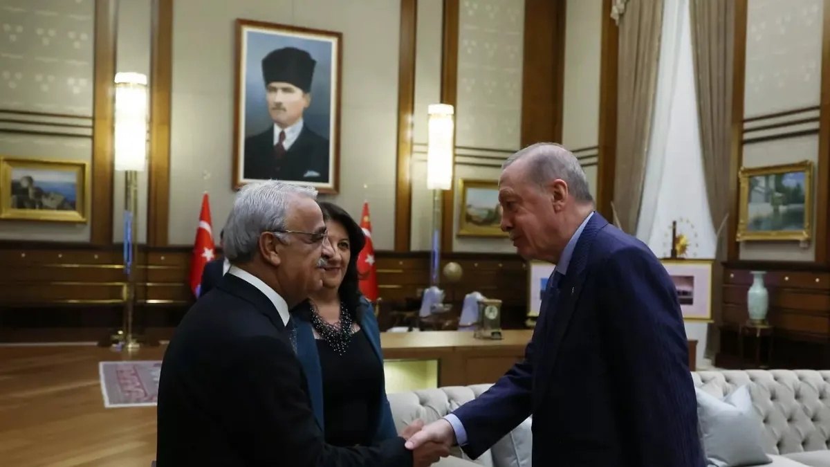 Başkan Erdoğan, DEM Parti heyetini kabul etti! Gündem Terörsüz Türkiye süreci Başkan Erdoğan, DEM Parti heyetini kabul etti! Gündem Terörsüz Türkiye süreci