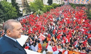 Biz Mehmetçik’le siz teröristlerle el ele