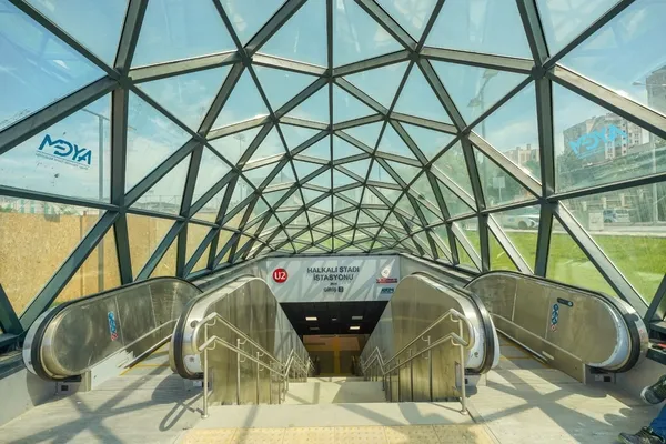 son-dakika-baskan-erdogan-halkali-istanbul-havalimani-metro-hattini-acti-istanbulu-kaderine-terk-etmeyecegiz-1781875276709.jpg