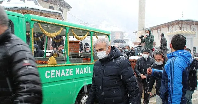 Diyarbakır Valisi Karaloğlu’nun anne acısı