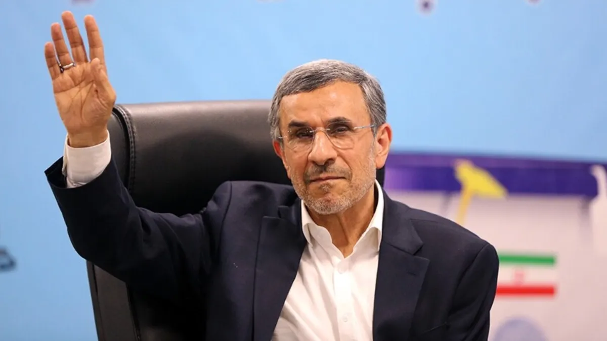 ABD basınında çarpıcı iddia: Hedeflerden birinin İran'ın eski Cumhurbaşkanı Ahmedinejad'ı ülkenin başına getirmek olduğu öne sürüldü