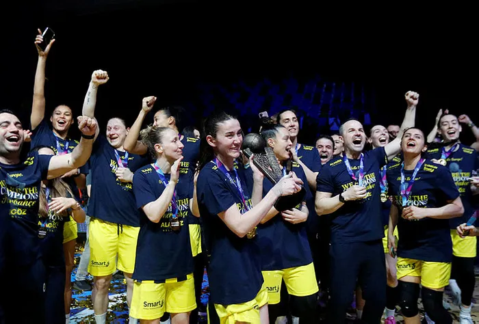 fenerbahce-baskani-ali-kocun-euroleague-mutlulugu-1681720138878.jpg