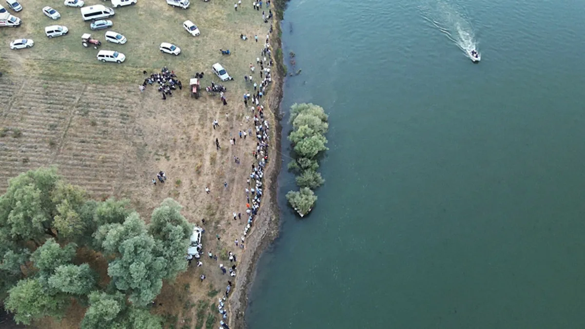 Murat Nehri’nde kaybolan Berat’ı arama çalışmaları 5’inci gününde Murat Nehri’nde kaybolan Berat’ı arama çalışmaları 5’inci gününde