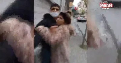 İstanbul Şişli’de müşteriden durak çalışanına Taksi niye yok? dayağı! Yaşlı adamı yerde tekmeleyip porselen dişlerini kırdı | Video