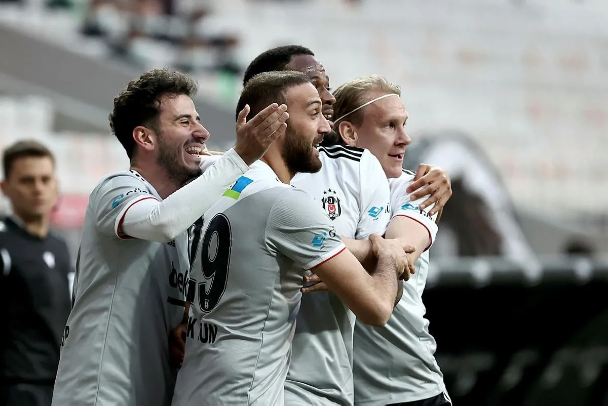 Son dakika haberi: Ahmet Çakar'dan olay Marafona yorumu! 'Elini çekiyor…' Beşiktaş haberleri