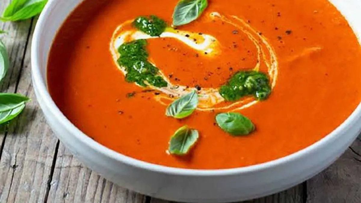 Kadife gibi dokusuyla içinizi ısıtacak! İşte tam kıvamında domates çorbası tarifi