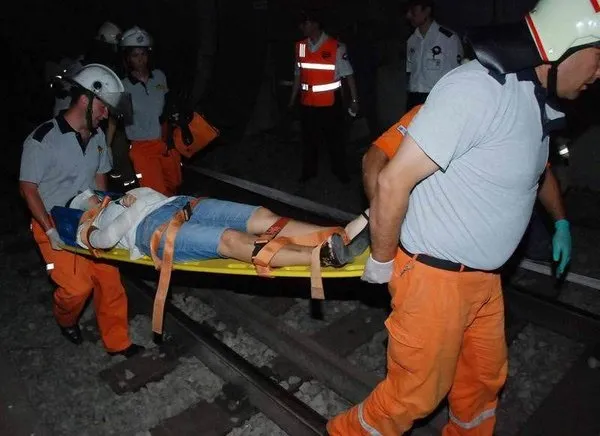 İzmir Metrosu'nda gerçeği aratmayan tatbikat