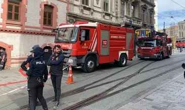 İstanbul'da Beyoğlu Belediyesi önünde korkutan patlama: Bir anda alev topuna döndü! #istanbul