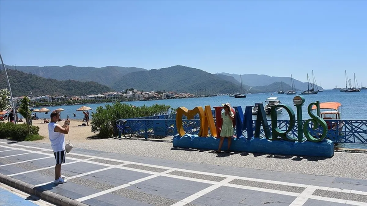Marmaris'te turizm sezonu açıldı! İlk turist kafilesi gelmeye başladı